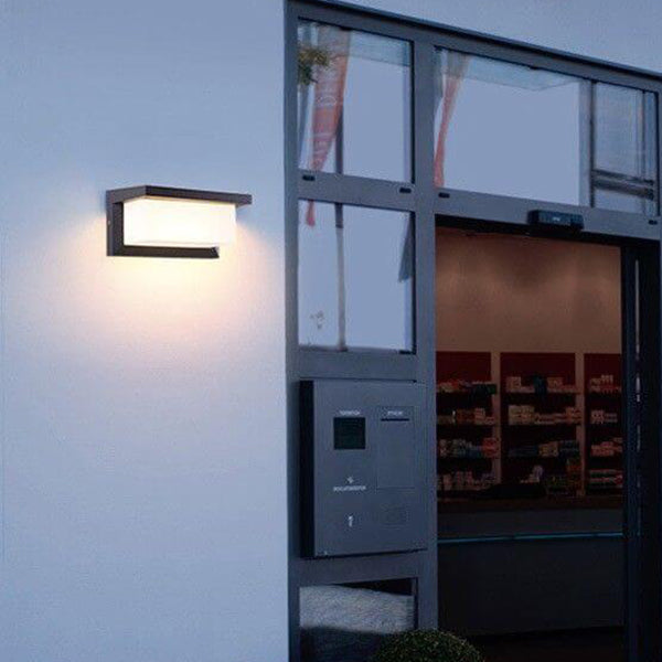 Modern LED Outdoor Wall Light with Motion Sensor – Black Aluminum Sconce 3