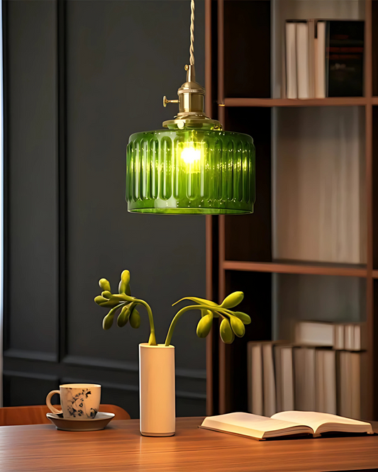 Emerald Green Glass Pendant Lamp with Brass Accents – Modern Hanging Light 19 cm 2
