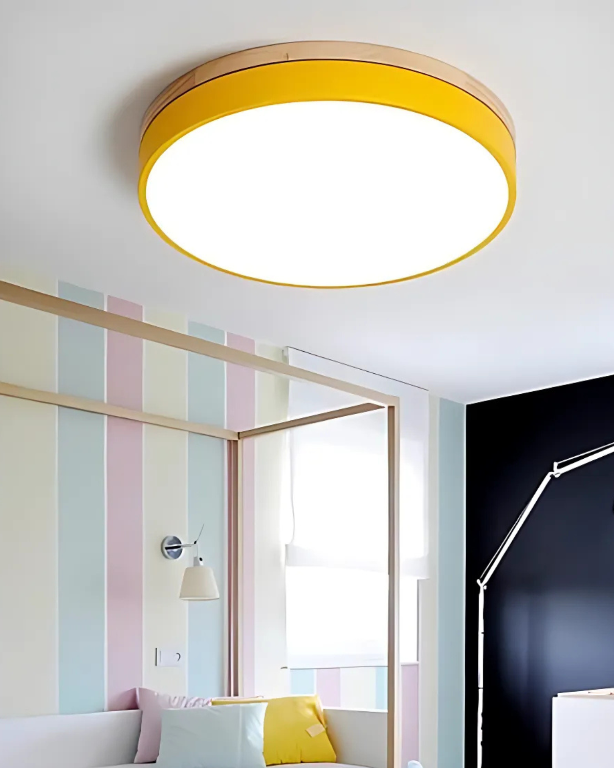 Nature-Inspired Flush Mount Ceiling Light with Oak Accents – LED, 30/40 cm 4