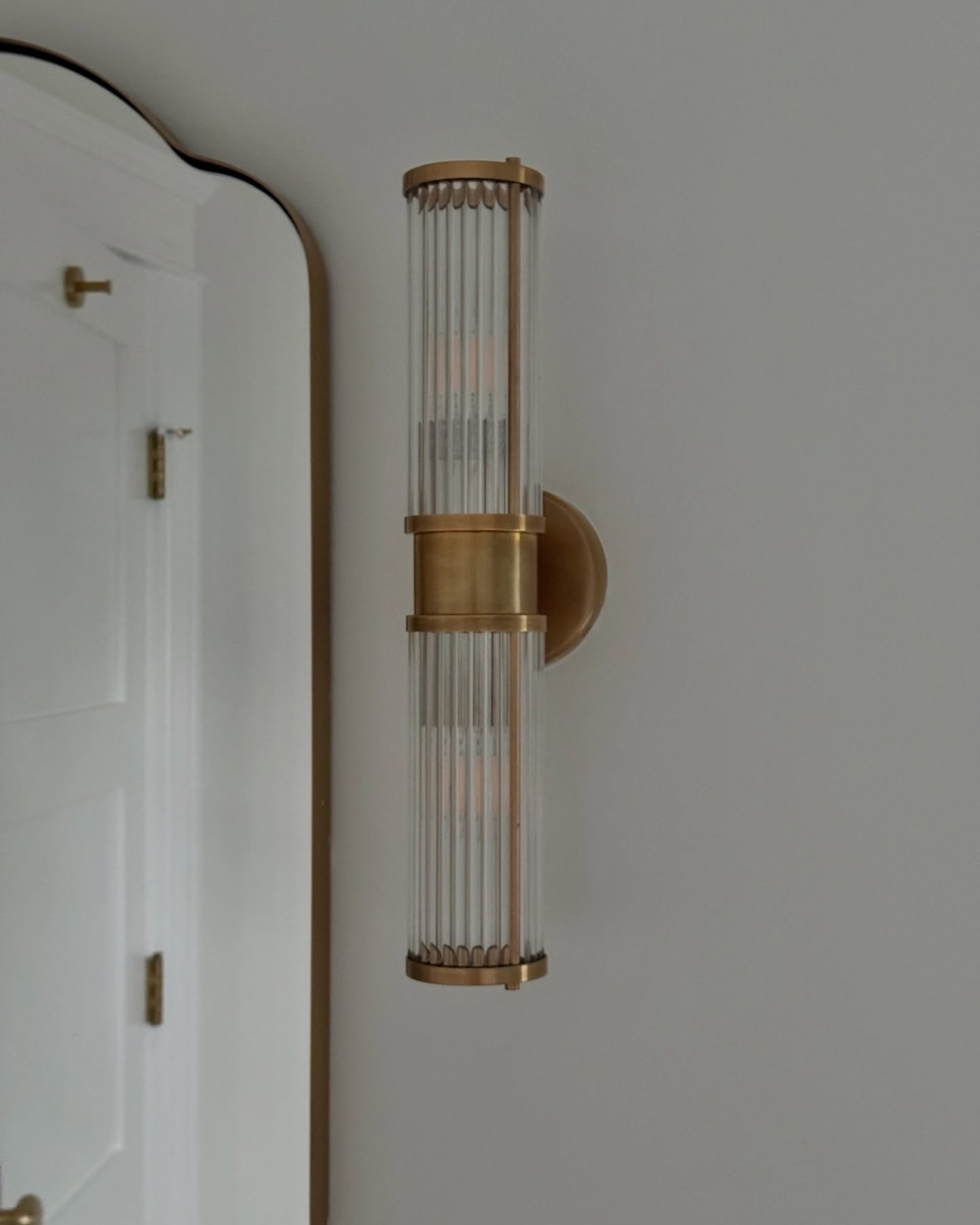 Elegant Crystal Wall Sconce Lighting - 50cm Height, Warm Glow, Space-Saving Design 5