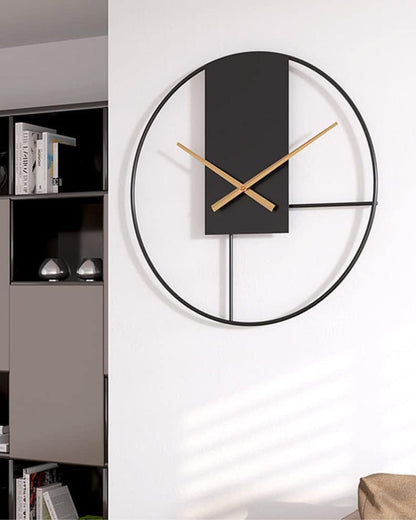 Equilibrio | Modern Wall Clock – Minimalist Design with Gold Accents 3