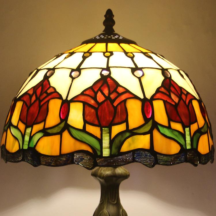 European Tiffany-Style Stained Glass Table Lamp – 17.72 Bedroom or Living Room Decor 4