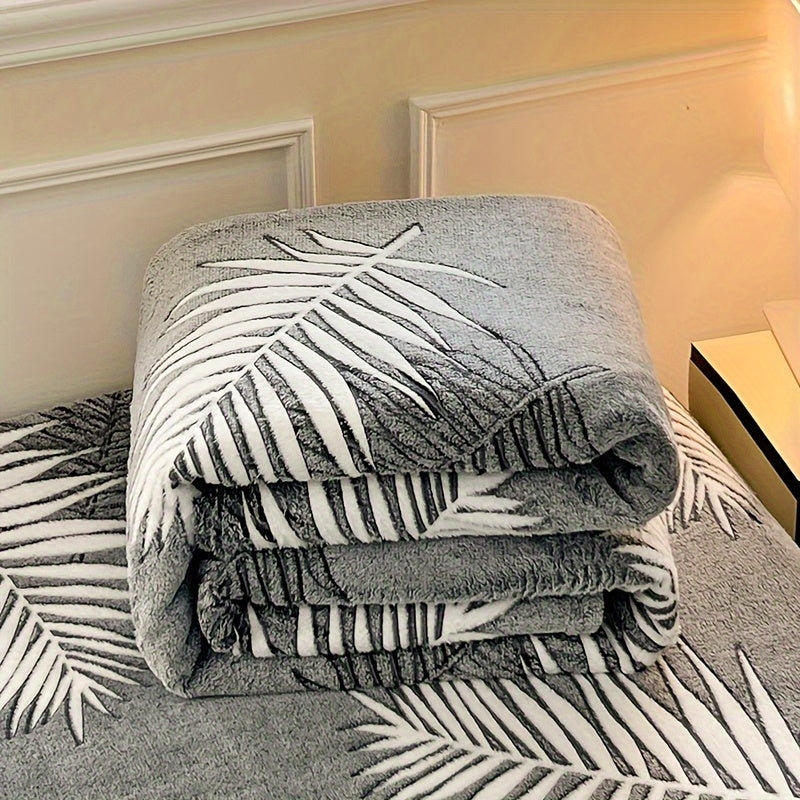 Fiora | Floral Flannel Blanket – Soft, Stain Resistant Design 7