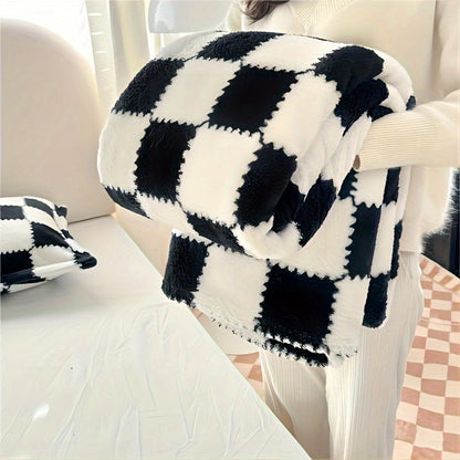 Gemma | Fleece Throw Blanket – Cozy Flannel for All Seasons 9