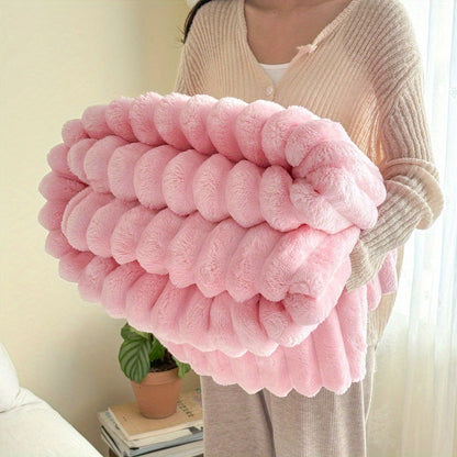 Gemma | Fleece Throw Blanket – Soft and Versatile Comfort 3