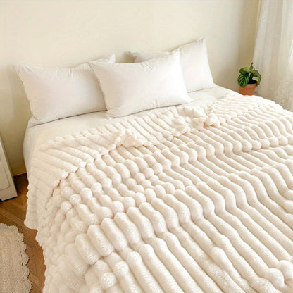 Gemma | Fleece Throw Blanket – Soft and Versatile Comfort 8