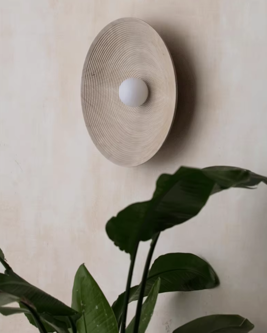 Sculptural Wall Lamp in Natural Resin – 27cm Modern Wall Sconce Lighting 3