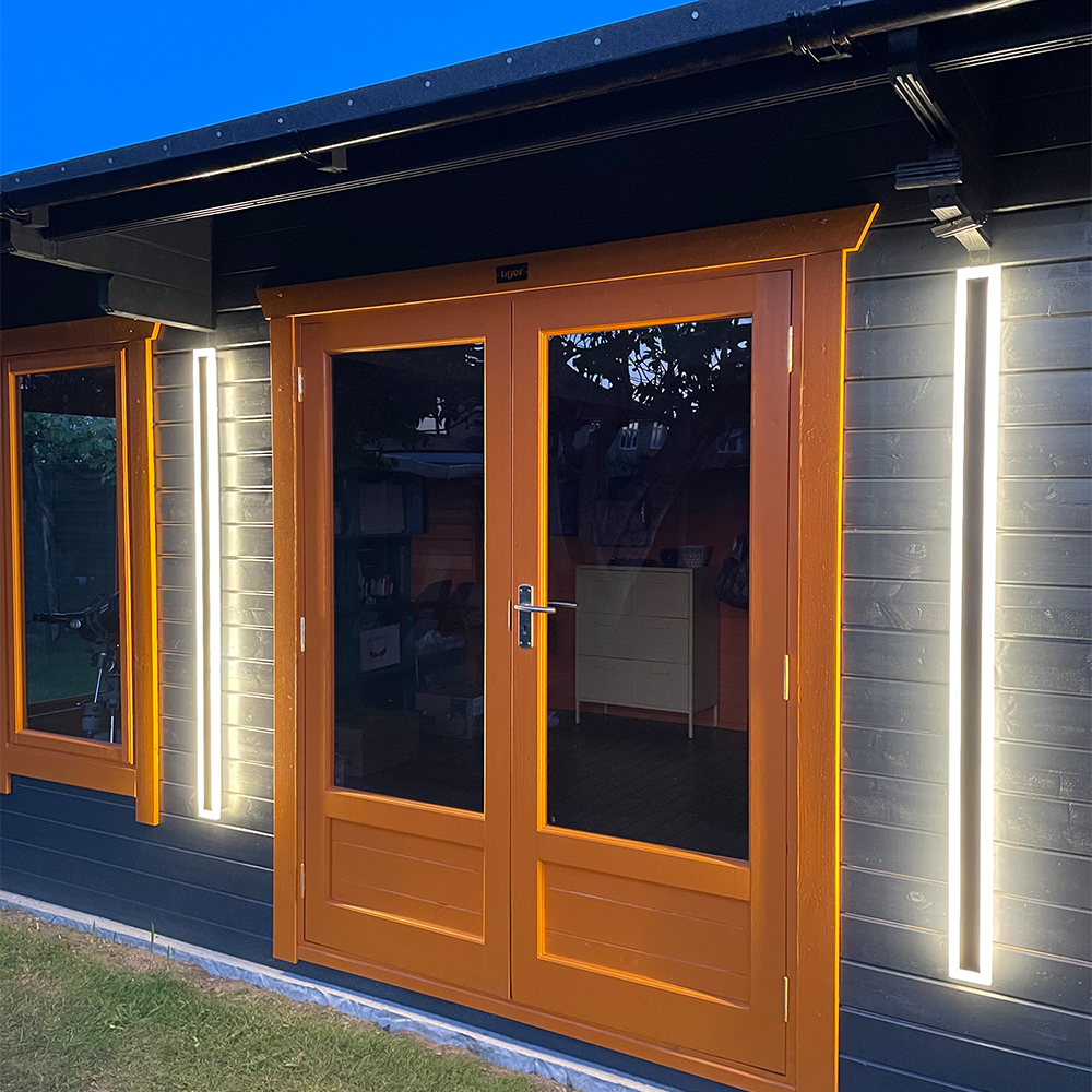 LumaGlow | Outdoor Wall Light – Modern Energy-Efficient LED for Garden & Exterior Spaces 4