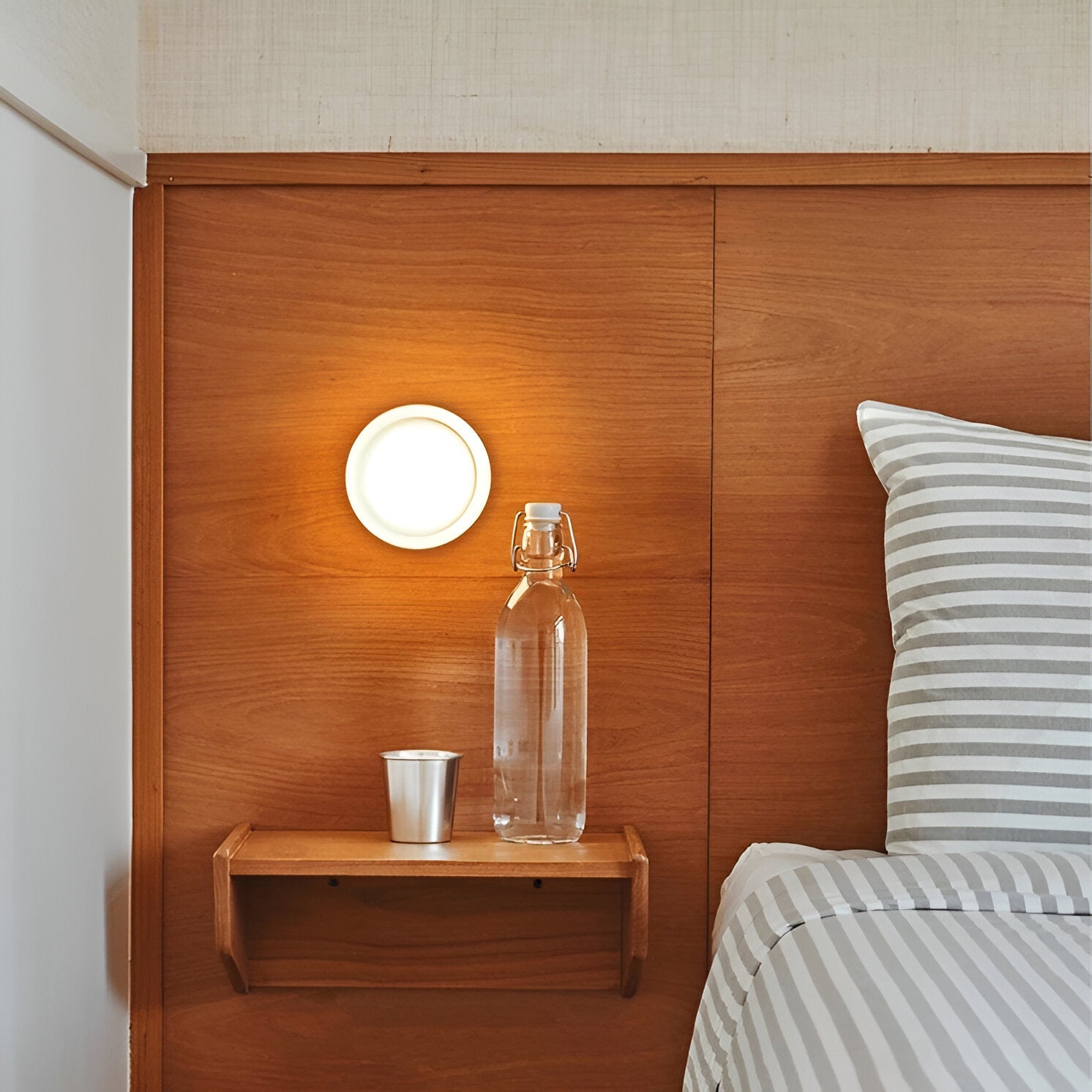Luminosa | LED Wall Light – Automatic Light Sensor Design 4