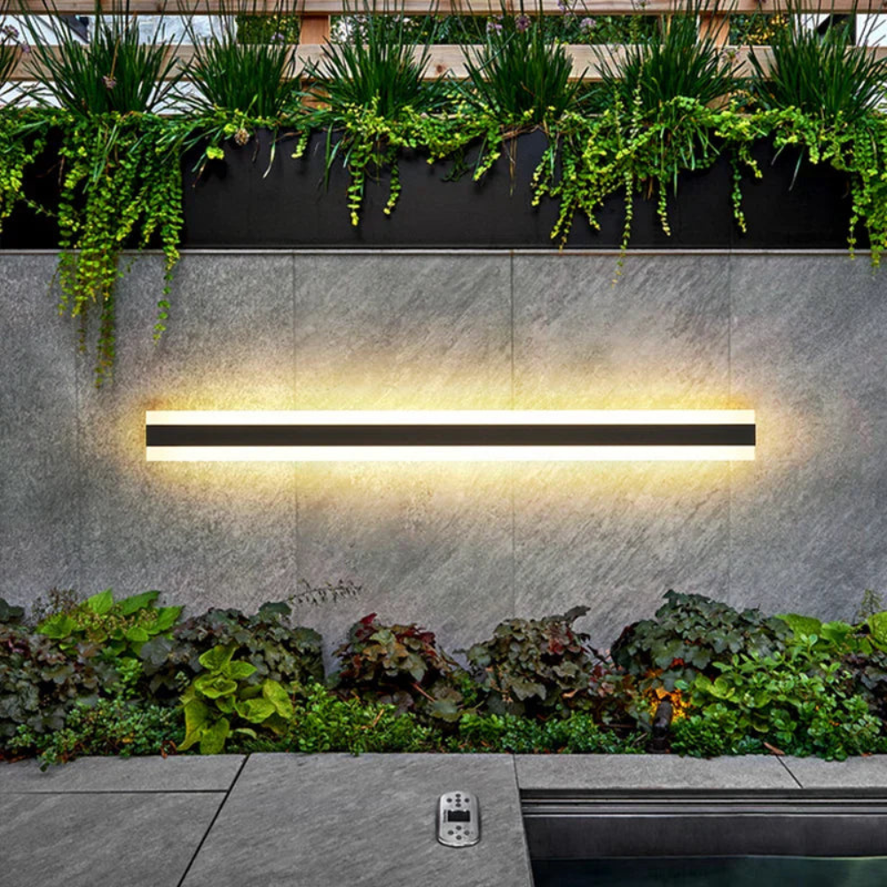 Sleek IP65 Waterproof Outdoor Wall Lamp with Energy-Efficient LED Lighting for Gardens and Patios 3