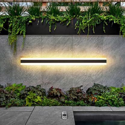 Sleek IP65 Waterproof Outdoor Wall Lamp with Energy-Efficient LED Lighting for Gardens and Patios 3