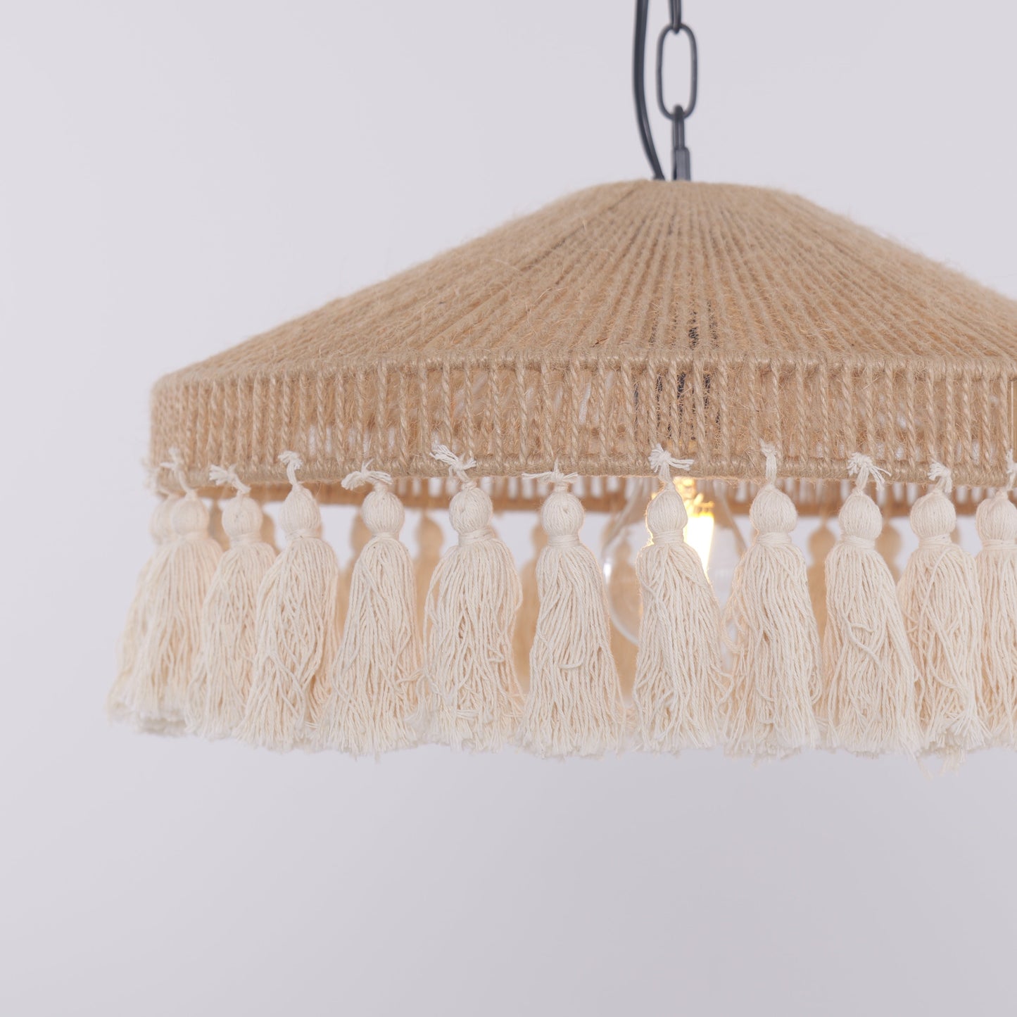 Tasselina | Pendant Light – Handcrafted Hemp Rope Design with Warm Illumination 4