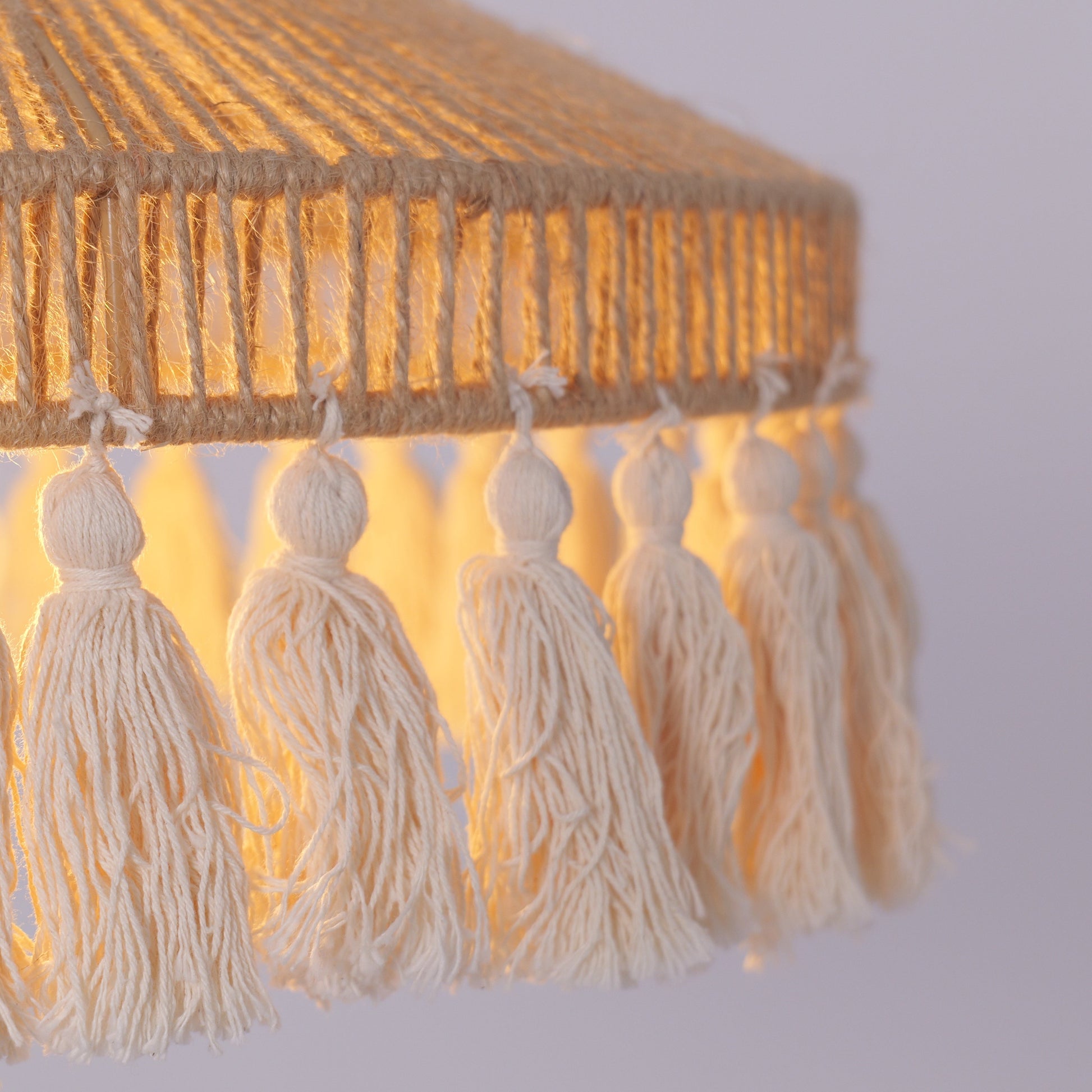 Tasselina | Pendant Light – Handcrafted Hemp Rope Design with Warm Illumination 6