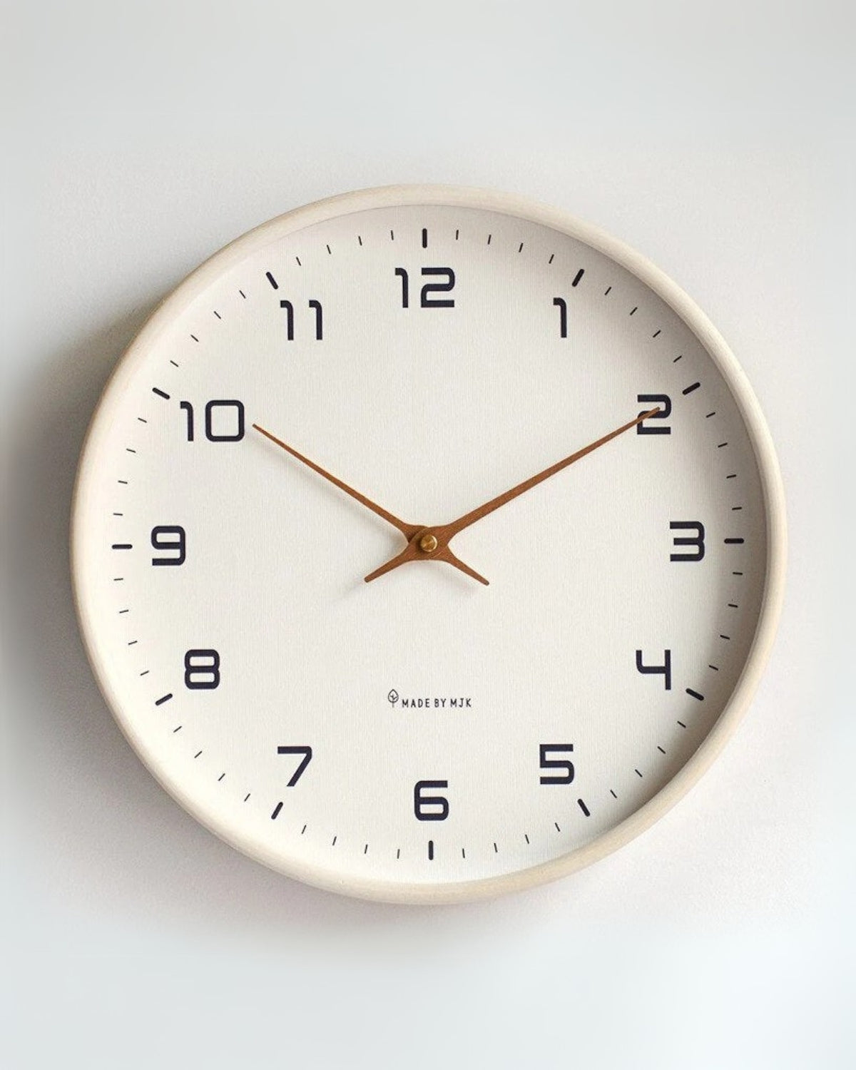 Vittoria | Modern Wall Clock – Scandinavian Minimalist Design 5
