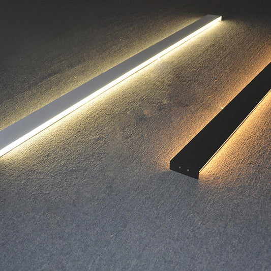 Vittoria | Wall Lamp – Minimalist Aluminum Design for Indoor Use 7
